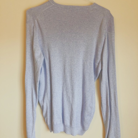like new. Super soft Calvin Klein lavender sweater - Picture 2 of 2
